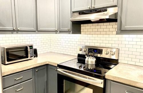 Rexburg Apartment | Ultra Modern Superior Suite-Free Breakfast&Dinner