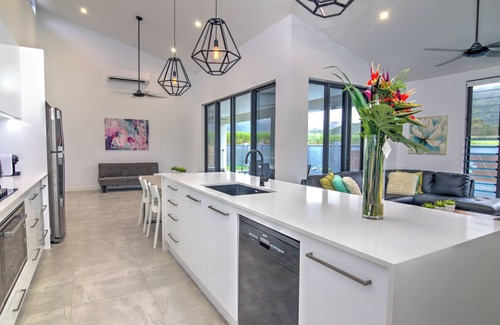 Craiglie House | Ulysses - 4BR House with 20m Heated Lap Pool