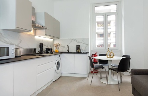 Calvairate Apartment | Umbria Klimt Suite - Near Fondazione Prada