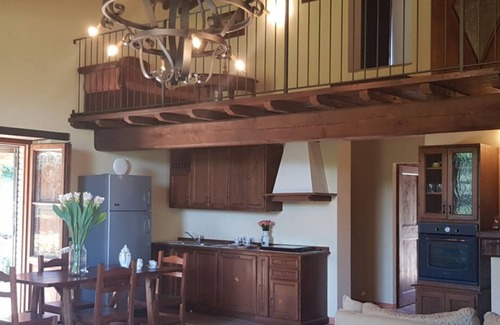 Citta di Castello Villa | Umbrian Charm With Poolside Relaxation