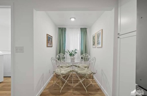 University Area Apartment | UMED Polar Bungalow