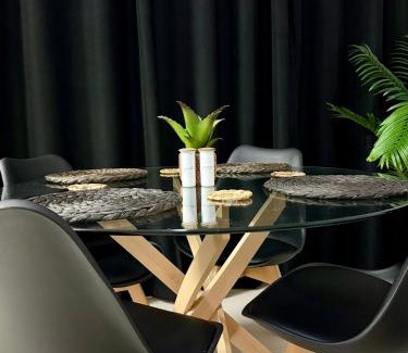 Umhlanga Apartment | uMhlanga Home with FREE WiFi, Pool, Gym at Urban Park