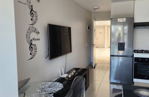 Umhlanga Apartment | UMHLANGA Rocks Bookings apartment NEAR GATEWAY.
