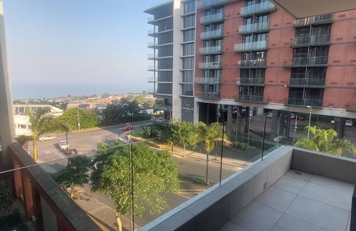 Umhlanga Ridge Apartment | Umhlanga Rox - 2 Bedroom apartment with sea view