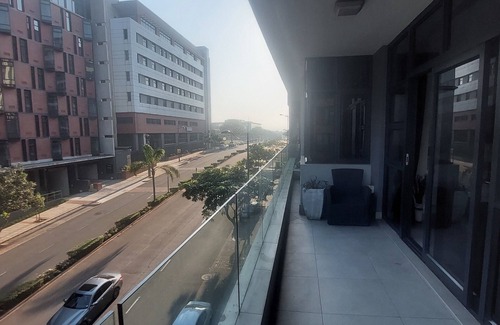 Umhlanga Ridge Apartment | Umhlanga Rox - 2 Bedroom apartment with sea view