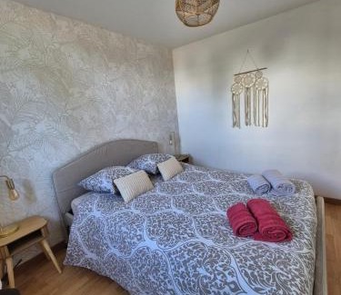 Criquebeuf-en-Caux Apartment | Un été sans fin