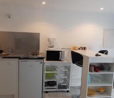 Villeneuve Apartment | Un coin en Provence