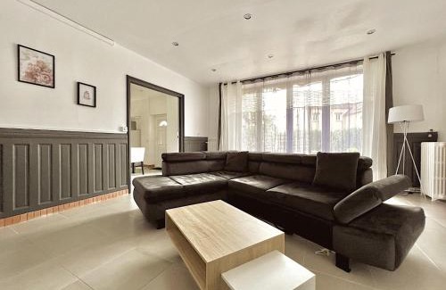 Montreuil Apartment | Un jardin au bord de l'eau