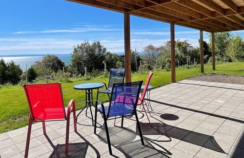 Cap-a-l'Aigle House | Un Loft Unique Pour Voyager Dans Le Temps