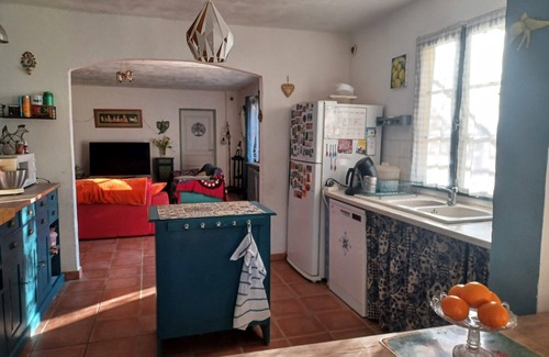 Correns Other | Un mas en Provence Verte Pour les Amoureux de la Nature. Animaux Bienvenus !