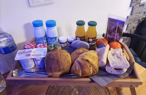 Bruay-sur-l'Escaut Bed & Breakfast | Un moment pour nous EI