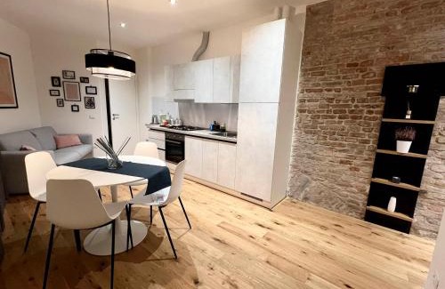 Old Town Apartment | Un Nido a Mantova Historic Apt near the Center!