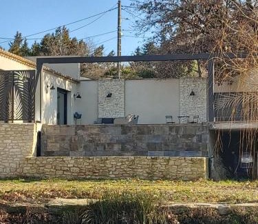 Carpentras House | Un petit coin de Bali avec SPA et piscine privés