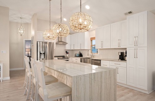 Ocean Sands Cottage | Unbeatable Location! Steps to the beach, Beautiful Interior.