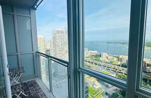 Bathurst Quay Condo | Unbeatable view & location! Modern cozy condo - walk to all hotspots!