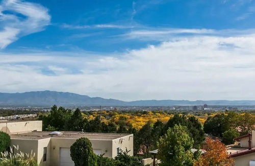 Westside House | Unbeatable Views! 4BD/2.5BA Custom Home near Old Town