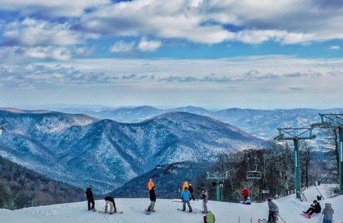 Nellysford Condo | Uncork and Unwind ! Perfect Mountain Retreat at Wintergreen Resort !