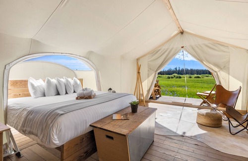 West Yellowstone Cabin | Under Canvas West Yellowstone