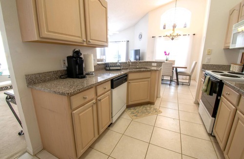 Haines City House | Under new management - 5-star golf course house