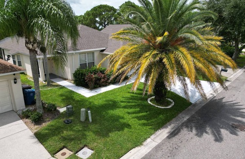 Haines City House | Under new management - 5-star golf course house