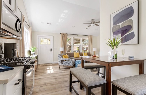 North Charleston House | Under The Live Oaks: Where Serenity Awaits