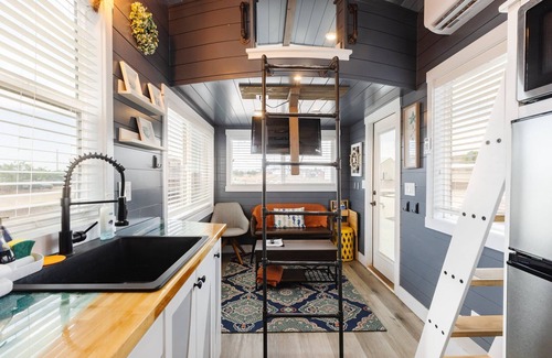 Apple Valley Apartment | Under The Sea Tiny Home