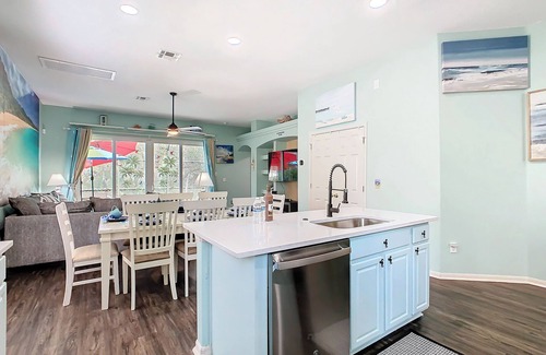 Four Corners House | Under The Sea Vacation Pool/Spa Home W/AC Game Room & Near Theme Parks