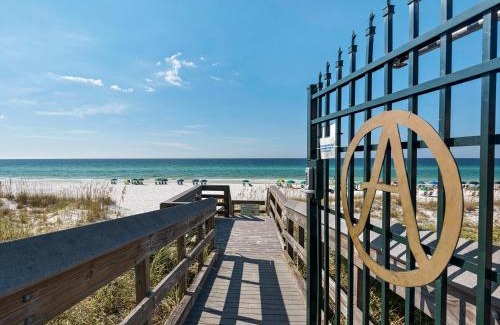 Avalon Beach Estates House | Under the Tuscan Sun by Newman-Dailey