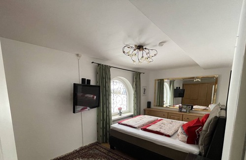 Garmisch-Partenkirchen House | Undisturbed holidays in the Spatzl holiday home in a quiet location
