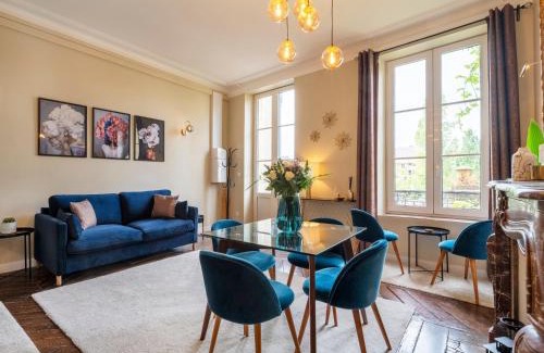 Metz-Centre – Ancienne Ville Apartment | Une Romance au bord de l’eau (en hyper-centre)