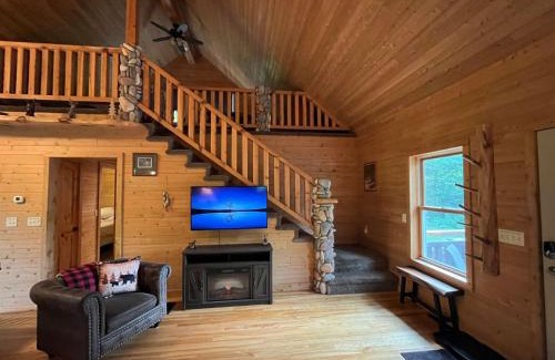 Grand Marais House | Unforgettable Fall Colors Grand Marais Hideout
