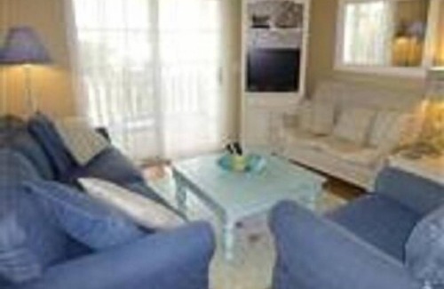 Sunset Beach Cottage | 'Unforgettable'! LOCATION! 4th FROM OCEANFRONT, OCEAN, SUNSET & SUNRISE VIEWS!