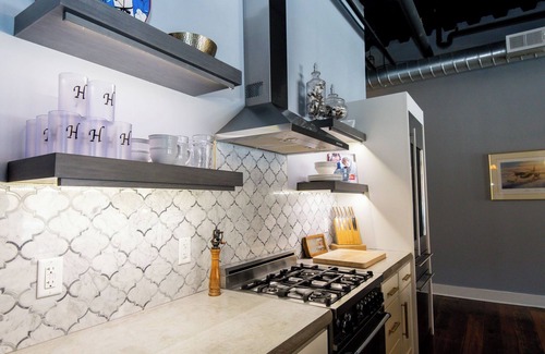 Oxford Condo | Unforgettable luxury Rental on the Square