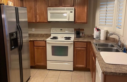 Central Scottsdale Condo | Unfurnished Condominium in Great Scottsdale Location