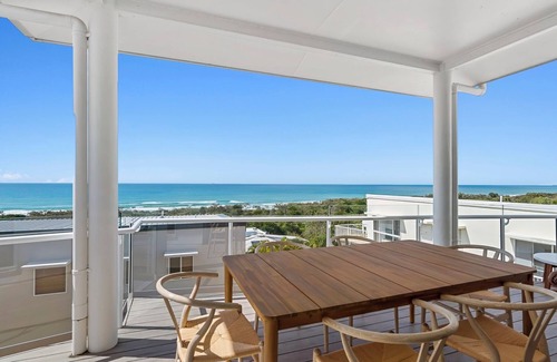 Peregian Beach House | Uninterrupted Ocean Views