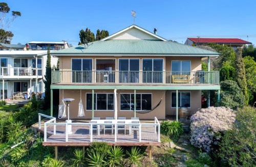 Encounter Bay House | Uninterrupted Views Encounter Bay - BYO Linen