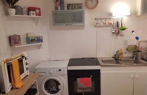 Old Lyon Apartment | Unique 1 Bedroom Traboule Apartment in Vieux Lyon