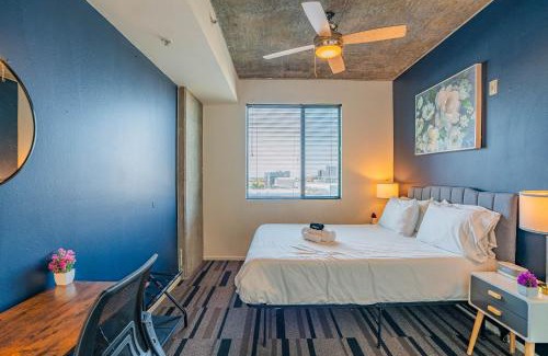 Evans Churchill Apartment | Unique 1BD -Central Downtown - Gym, Pool, Parking