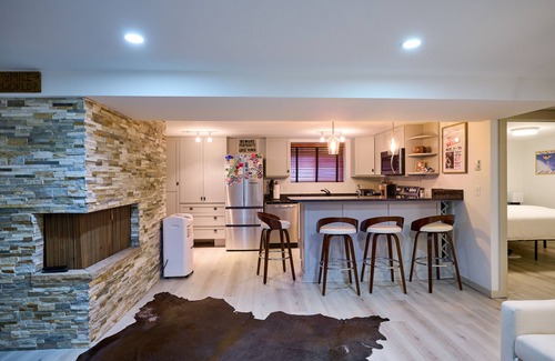 Aspen Condo | Unique 2/2 condo in the Aspen Core - walk downtown!