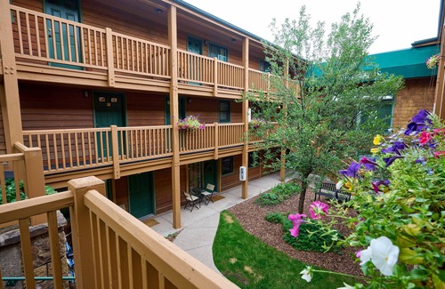 Aspen Condo | Unique 2/2 condo in the Aspen Core - walk downtown!
