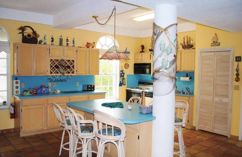 Islamorada House | Unique 2 Bedroom Bay Front Home with Roof Top Terrace