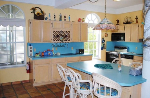 Islamorada House | Unique 2 Bedroom Bay Front Home with Roof Top Terrace