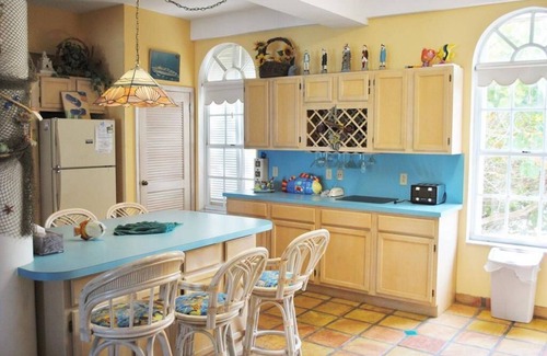 Islamorada House | Unique 2 Bedroom Bay Front Home with Roof Top Terrace