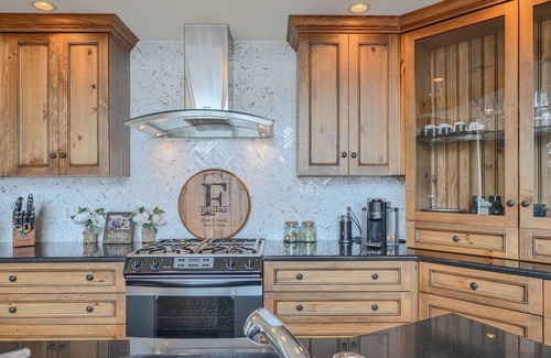 Historic District House | Unique 2-Bedroom Condo in Renovated Parish House