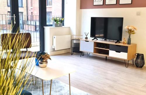 Bedford Apartment | Unique 2BR in Bedford, Parking, Fast WiFi, Gym & Cinema room