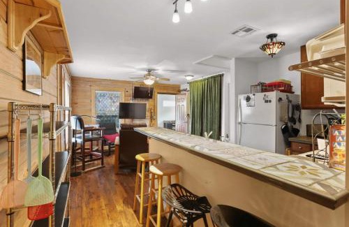 Seventh Ward House | Unique 3BD 'Urban Cabin' close to French Quarter