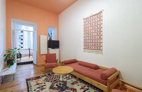 Sololaki Apartment | Unique 3BR Apt in Old Tbilisi - By Wehost