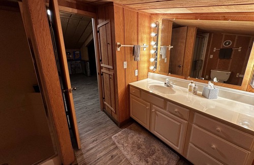 Williamson County Cabin | Unique 3BR Cabin on Private 65 acres - Eclipse Retreat