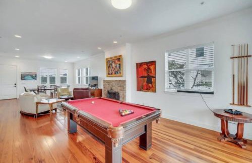 Tybee Island Apartment | Unique 5 BDR Home on the Marsh! HOT TUB amazing su