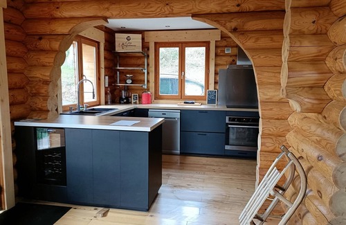 Monbahus Ski Chalet | Unique and atypical log cabin